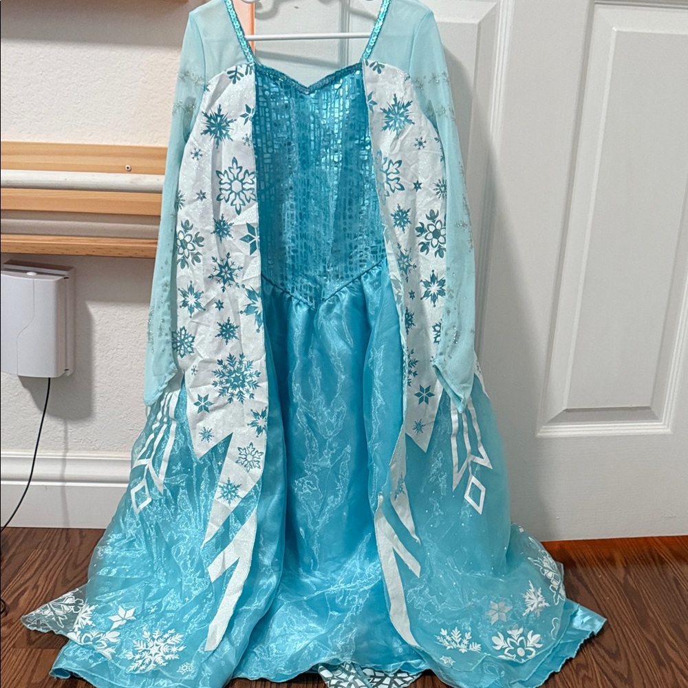 Disney Frozen Elsa Costume - size 4-6 years old